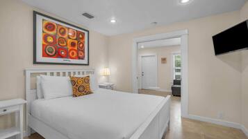 1 soverom, strykejern/-brett, wi-fi og sengetøy