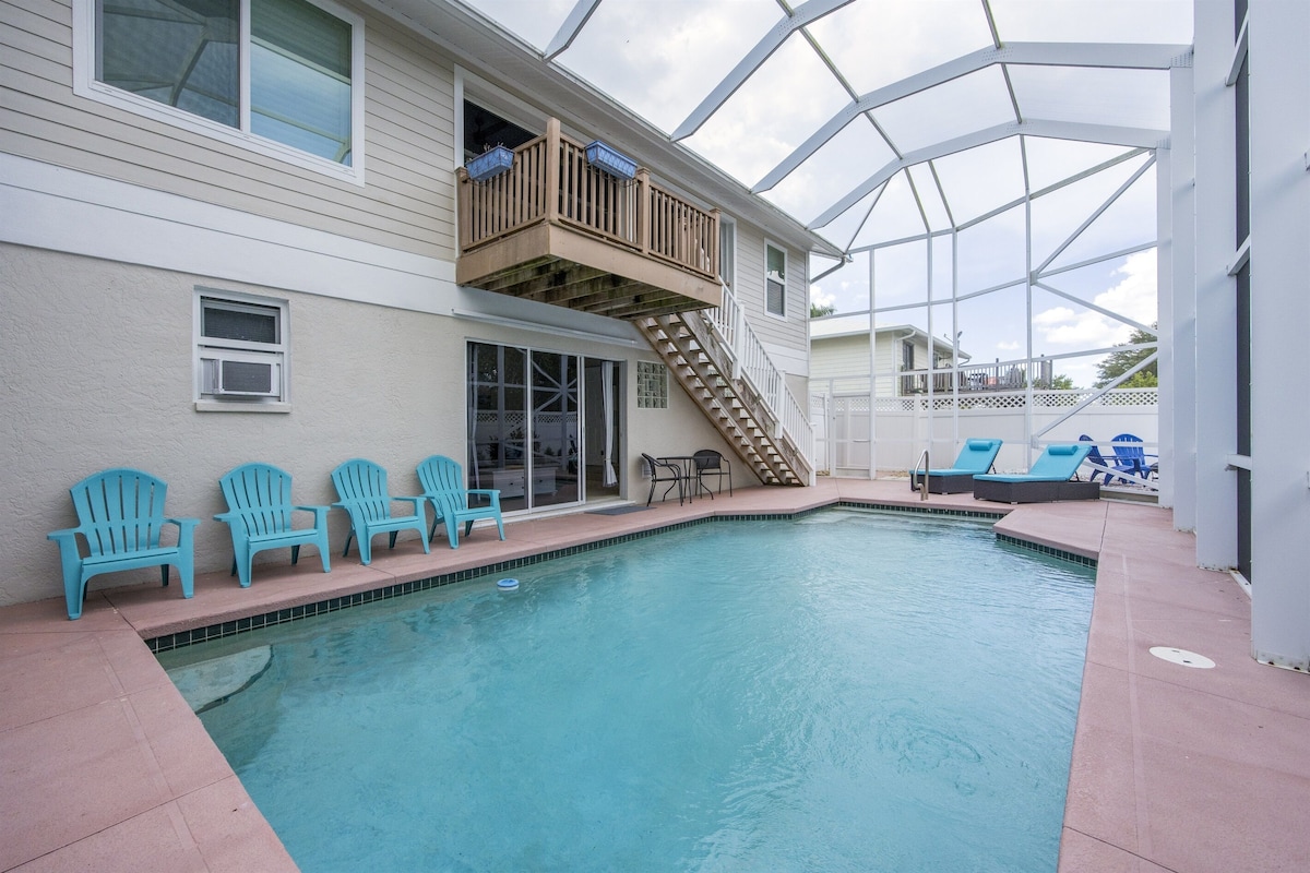 Photo 3 of Capri Charm Remodeled Oasis w/ Heated Pool-Kayaks
