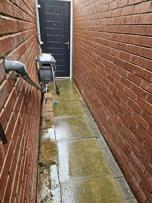 Property grounds - 2 bedroom house (Birmingham)