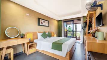 Deluxe Double Room, 1 Queen Bed, Balcony, Garden View | Hypo-allergenic bedding, minibar, in-room safe, desk