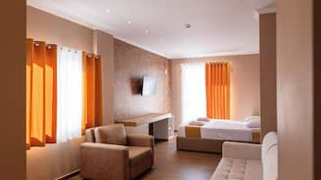 Deluxe Quadruple Room, Balcony