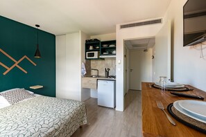 Free WiFi, bed sheets - Relaxant Studiobotaniquewi-fi (Lourdes)