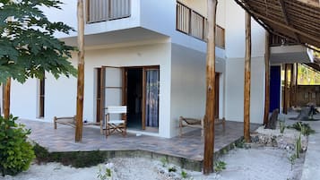 SIMBA | 1 habitación, caja de seguridad en la habitación y muebles diferentes