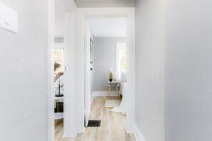 3 quartos, ferros/tábuas de passar roupa, Wi-Fi de cortesia