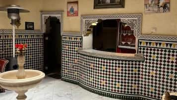 Chambre Quadruple Confort | Coin séjour