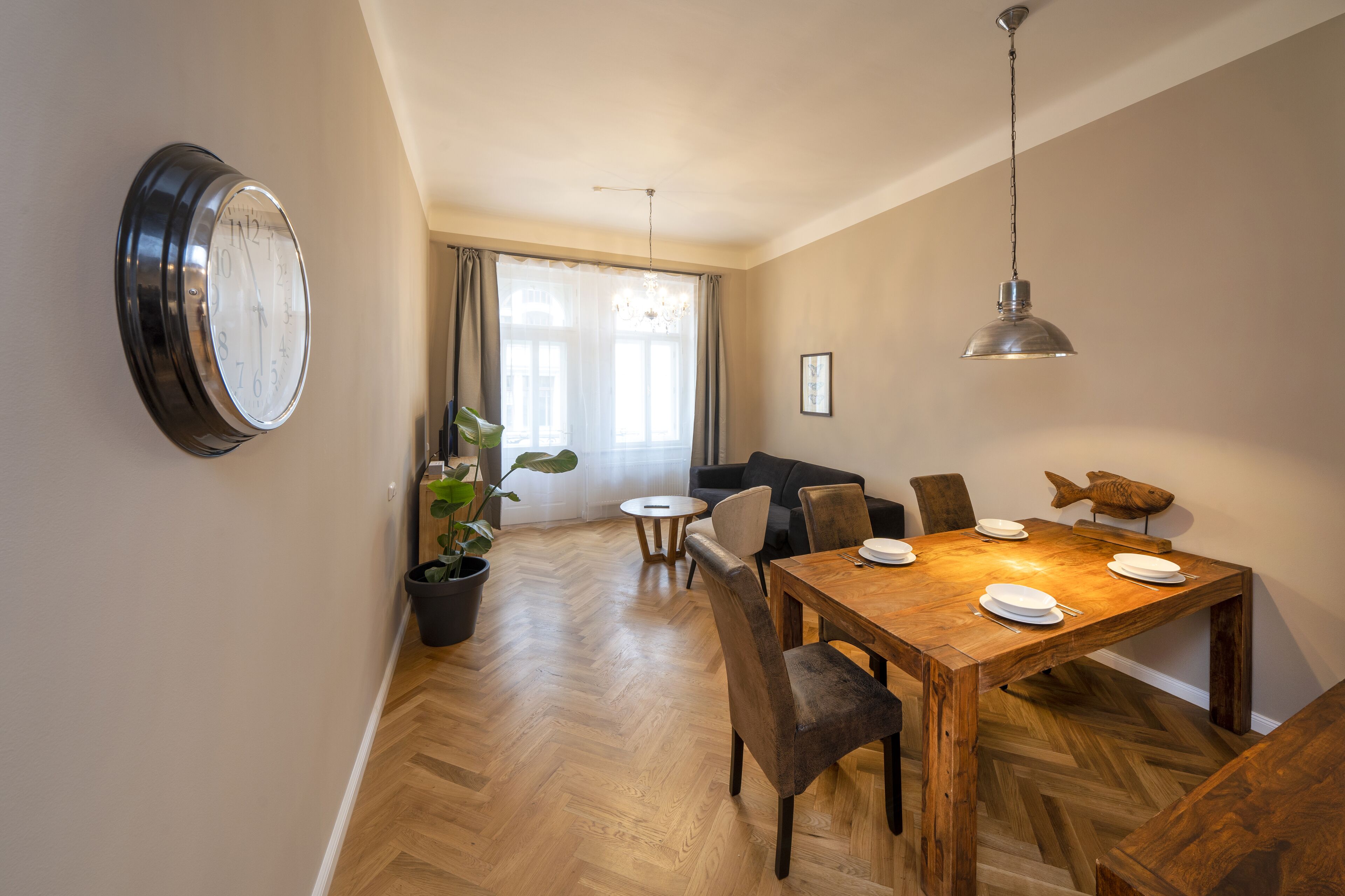Family Apartment, 2 Bedrooms | Living area | 80-cm Smart TV with digital channels, Netflix, streaming services