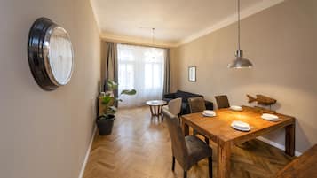 Family Apartment, 2 Bedrooms | Living area | 80-cm Smart TV with digital channels, Netflix, streaming services