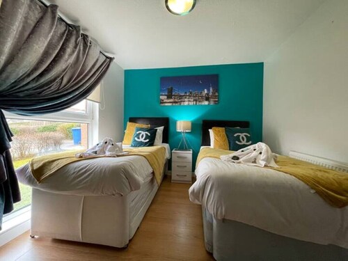 HLA KING COURT APARTMENT 2