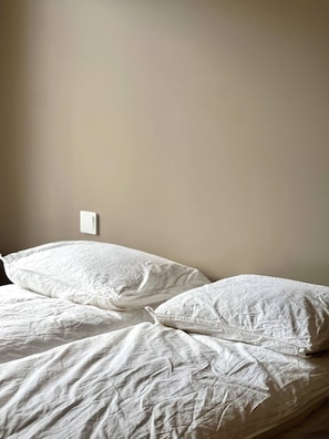 1 bedroom, iron/ironing board, WiFi, bed sheets - Charming Harbor view Apt in Downtown Reykjavik (Reykjavík)