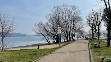 Tæt på stranden