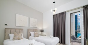 3 chambres, bureau, Wi-Fi gratuit