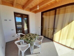 Outdoor dining - Borgo marina 2 apartment Torre di Bari (Torre di Bari)