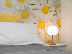 1 chambre, coffres-forts dans les chambres, fer et planche Ă repasser
