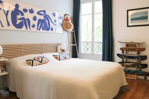 4 bedrooms, iron/ironing board, WiFi, bed sheets - Family apartment for 2 adults and 3 children (Paris)