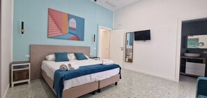 1 bedroom, desk, free WiFi