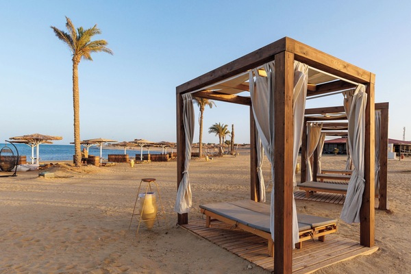 Private beach, free beach cabanas, sun loungers, beach umbrellas