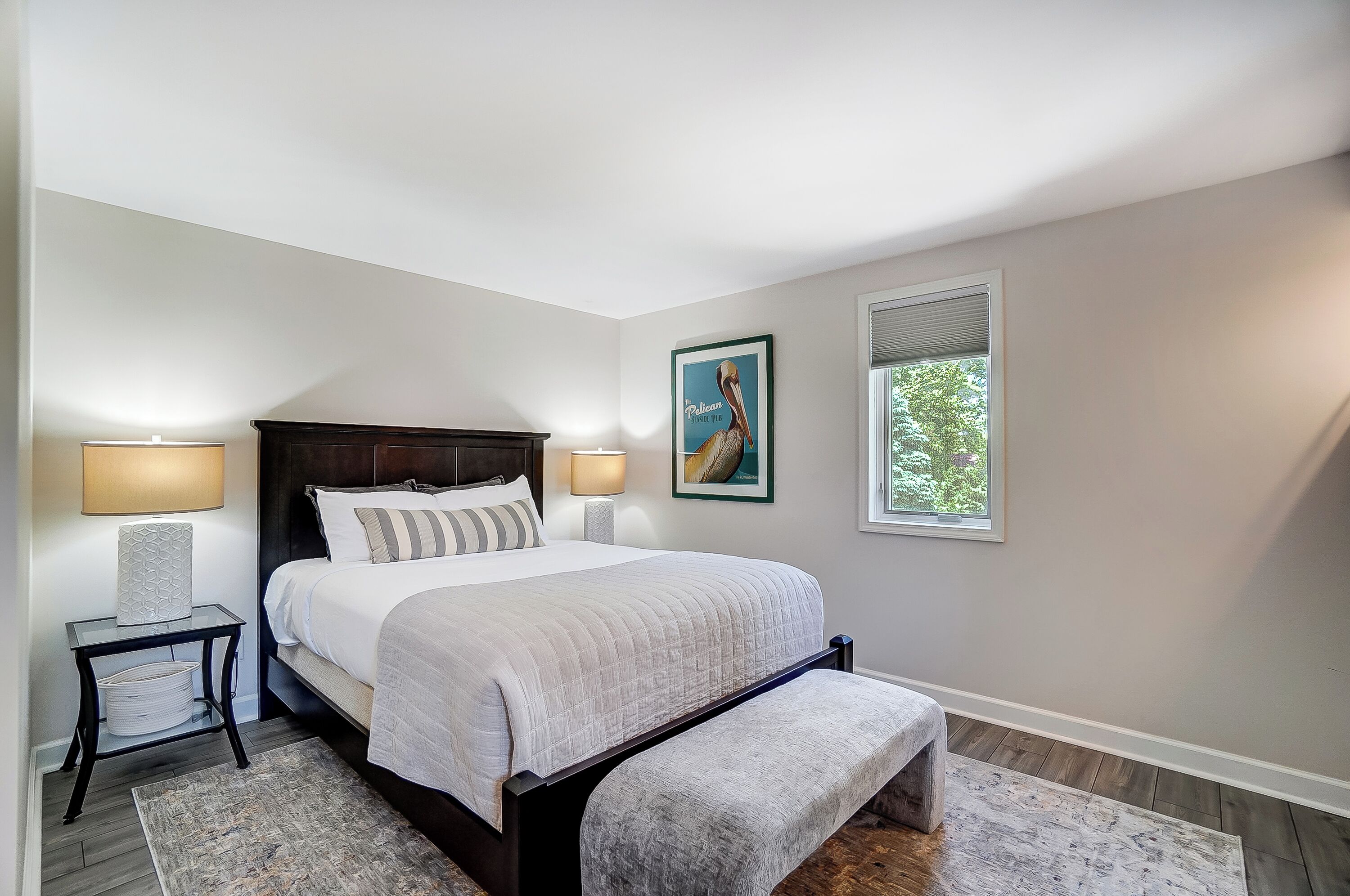 4 多间卧室、办公桌、熨斗/熨衣板、免费 WiFi