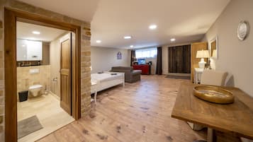 1 bedroom, memory-foam beds, in-room safe, individually decorated