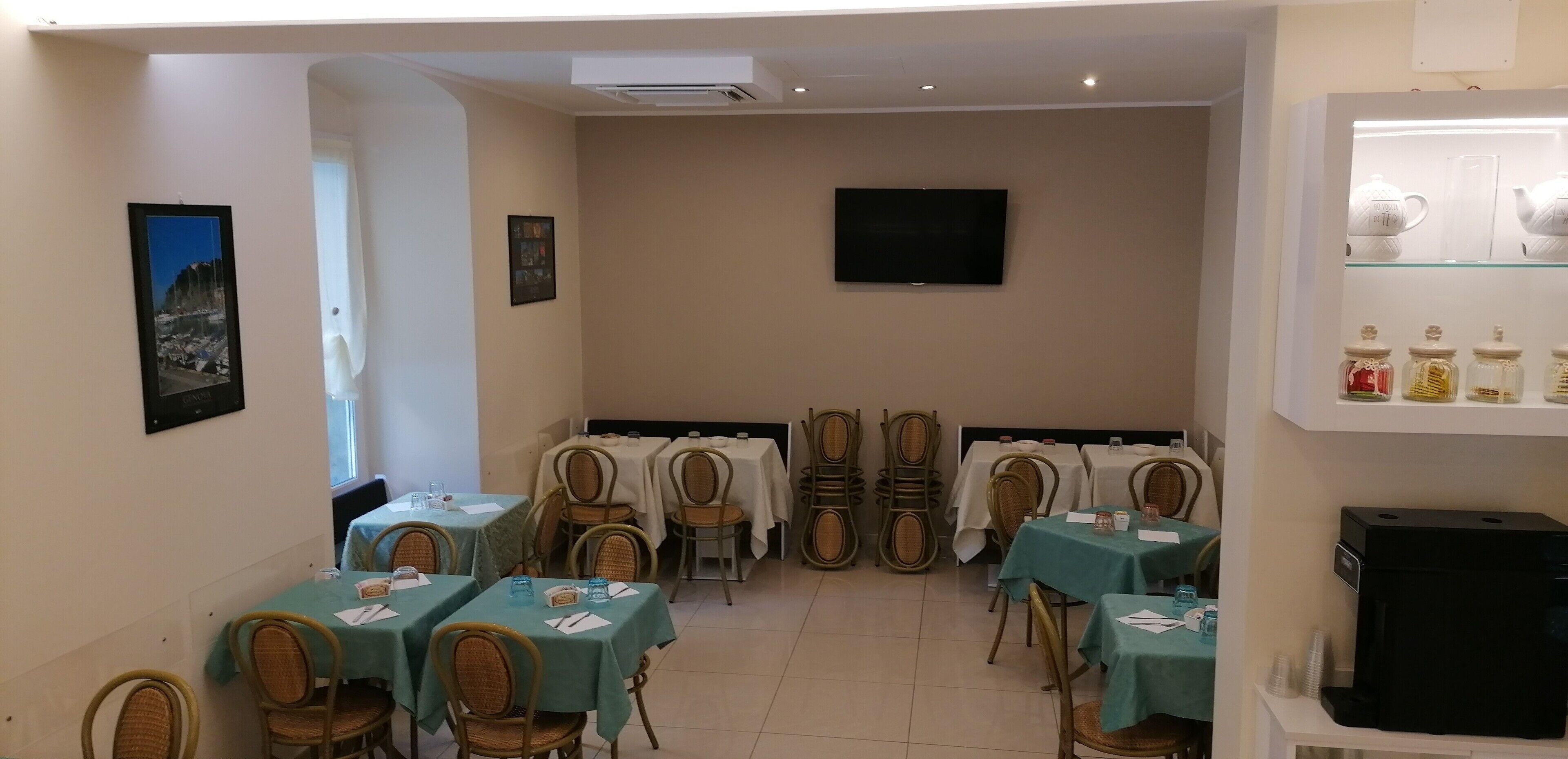 Desayuno buffet incluido todos los días 