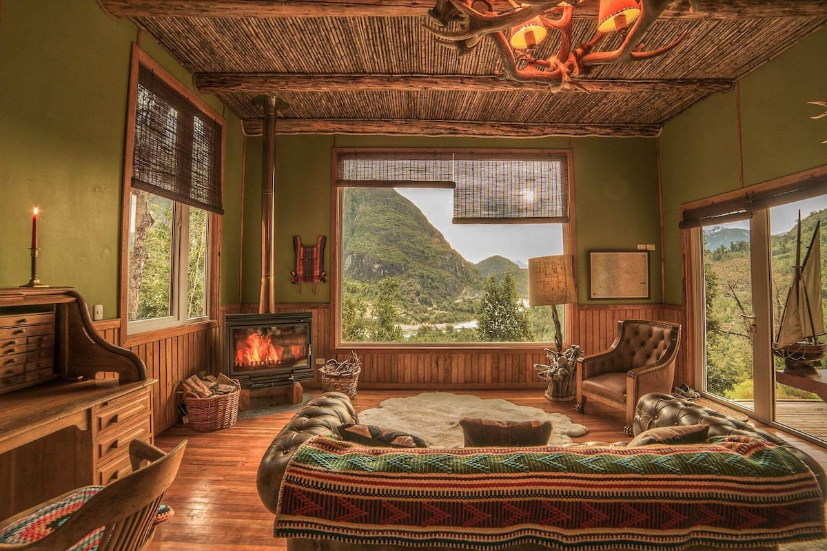 Hypo-allergenic bedding, free WiFi