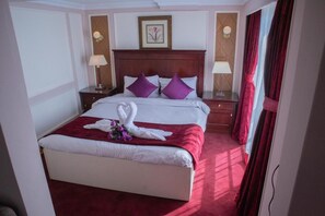 Coffres-forts dans les chambres, draps fournis