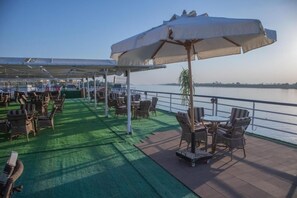 Sun deck