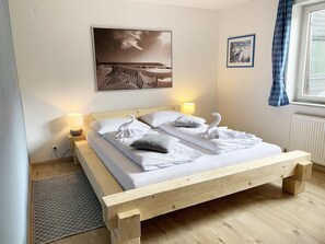 1 sovrum, strykjÀrn/strykbrÀda, gratis wi-fi och sÀngklÀder