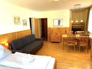 Interior - Panorama Deluxe Studio-Top 12 (Kaprun)