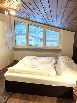 2 bedrooms, free WiFi, bed sheets