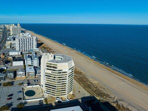 Exterior - Beautiful sunset and ocean view from 2 Bedroom Condo with Free WiFi and an Outdoor Pool Located in Midtown Only Steps to Beach! (Ocean City)