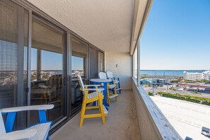Outdoor dining - Beautiful sunset and ocean view from 2 Bedroom Condo with Free WiFi and an Outdoor Pool Located in Midtown Only Steps to Beach! (Ocean City)