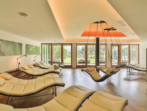 Salle de soins pour les couples, soins du corps, hydrothérapie