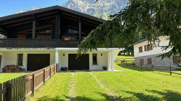 Familienhaus, Mehrere Schlafzimmer (Chalet Soleada) | Aussenbereich