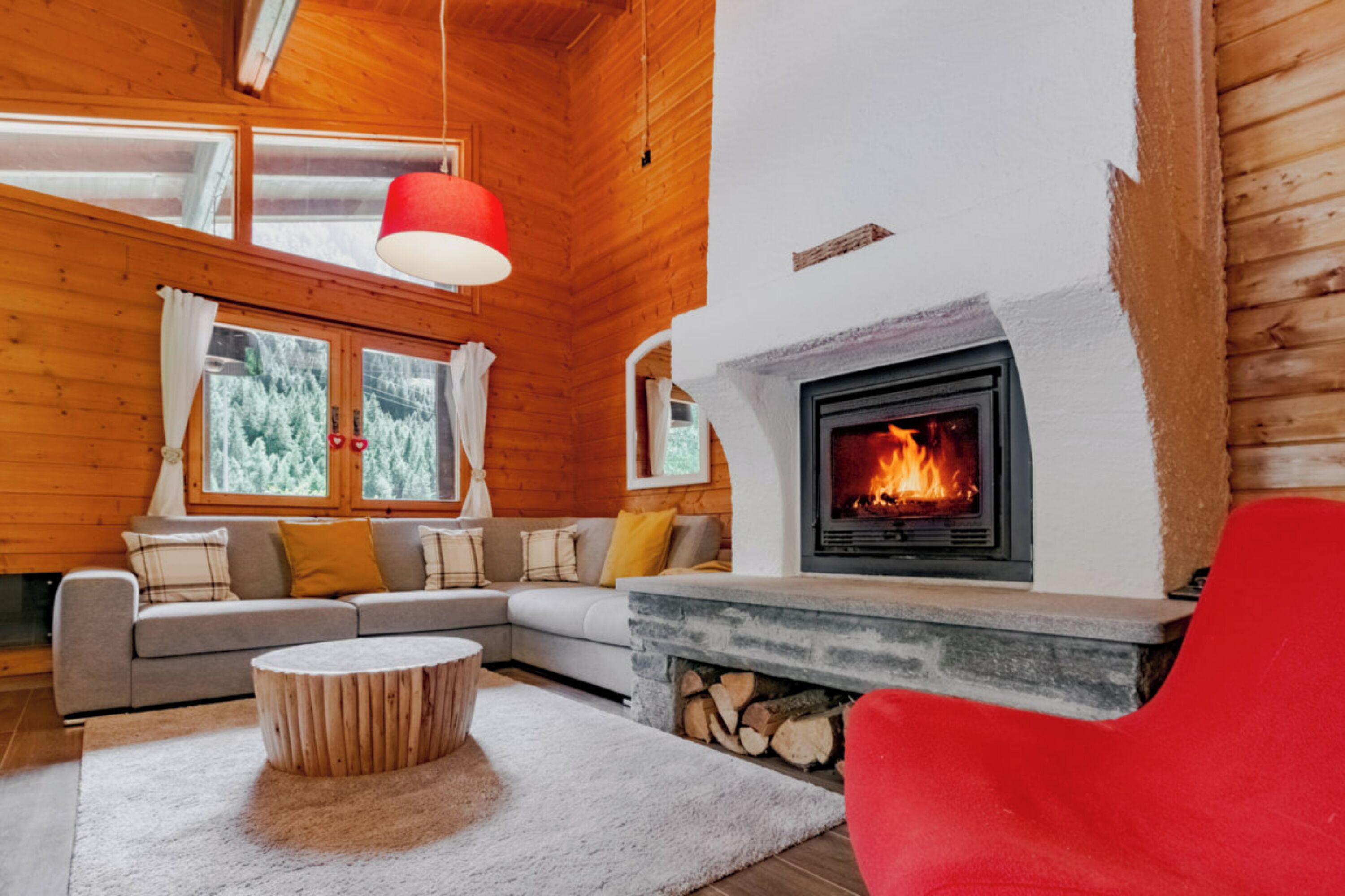 21-Zoll-Smart-TV mit Kabelempfang, Kamin