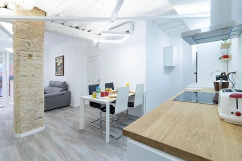 Apartment in the historic center of Zaragoza | FREE PARKING | check in 24 h.