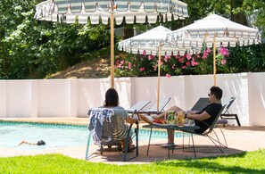 Outdoor pool - Navarre Residence (Stellenbosch)
