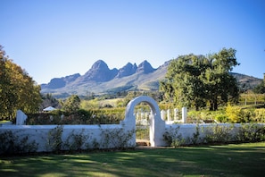 Spa treatment - Navarre Residence (Stellenbosch)