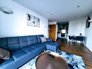 Smart TV - Excel Manor - Excel Centre & O2
 (London)