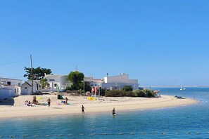 بالقرب من الشاطئ، مناشف للشاطئ