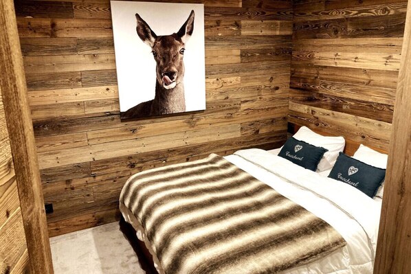 2 Schlafzimmer, Schreibtisch, Bügeleisen/Bügelbrett, WLAN