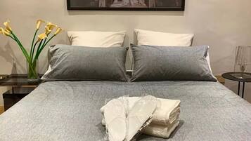 1 camera, ferro/asse da stiro, Wi-Fi, lenzuola