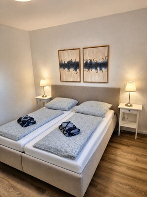 1 habitación, cuna de viaje, wifi gratis y ropa de cama