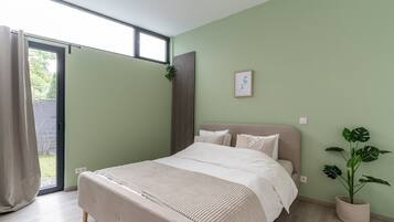 2 bedrooms, WiFi, bed sheets