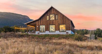 Luxury Home | Private Hot Tub | Secluded | Backs National Forest | Foosball