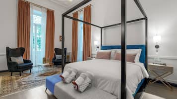 5 bedrooms, in-room safe, travel cot, free WiFi