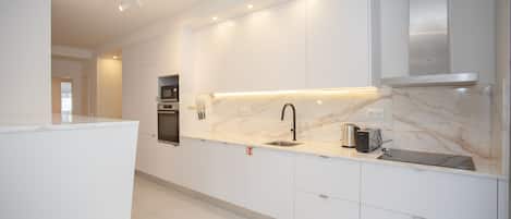 Apartment | Private kitchen | Electric kettle