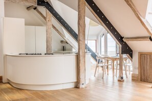 Luksusleilighet | Eget kjøkken | Kjøleskap, mikrobølgeovn, ovn og kokeplater