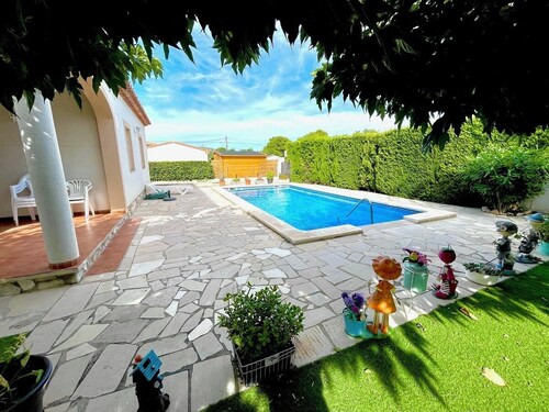 SAONA VILLAS (VN CESA): villa for 6 people, private pool, wifi
