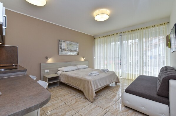 1 Schlafzimmer, Internetzugang