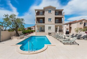 Pool - Apartment 2301/81957 (Istria - Fažana), 250m from the beach (Fažana)